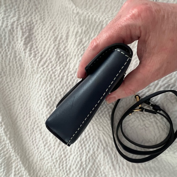 Tory Burch navy blue belt bag - Picture 9 of 16